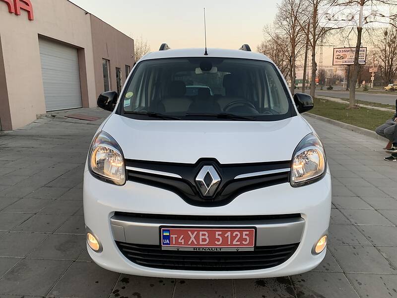 Вантажопасажирський фургон Renault Kangoo 2017 в Луцьку