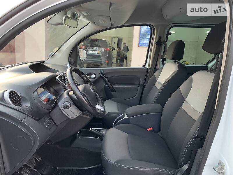 Вантажопасажирський фургон Renault Kangoo 2017 в Луцьку