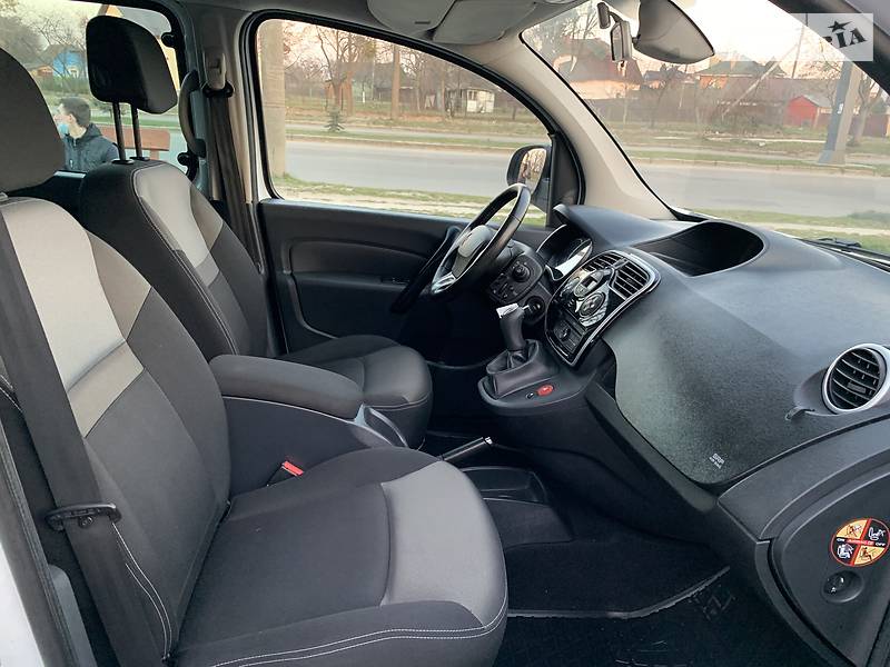 Вантажопасажирський фургон Renault Kangoo 2017 в Луцьку