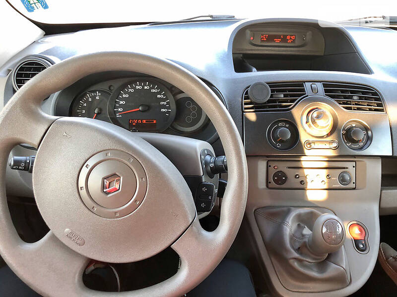 Вантажопасажирський фургон Renault Kangoo 2008 в Луцьку