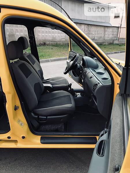 Вантажопасажирський фургон Renault Kangoo 2001 в Києві фото 13 Вантажопасажирський фургон Renault Kangoo 2001 в Києві