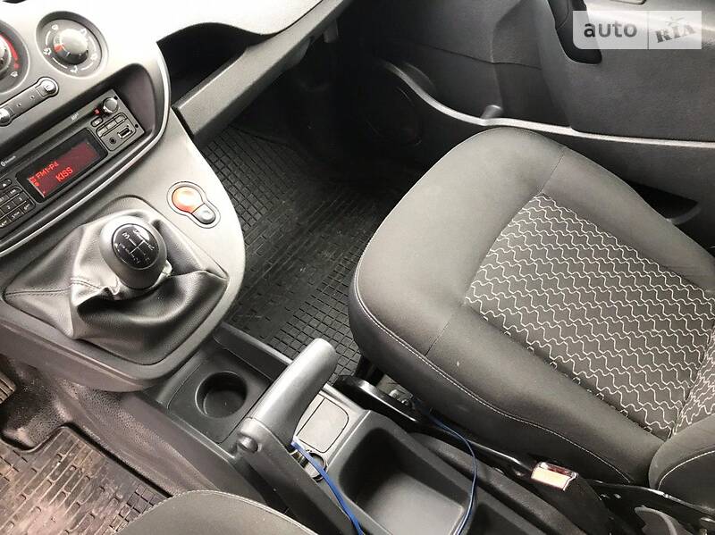 Вантажопасажирський фургон Renault Kangoo 2013 в Львові