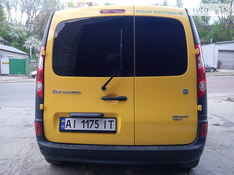 Вантажопасажирський фургон Renault Kangoo 2012 в Обухові
