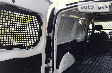 Вантажопасажирський фургон Renault Kangoo 2017 в 