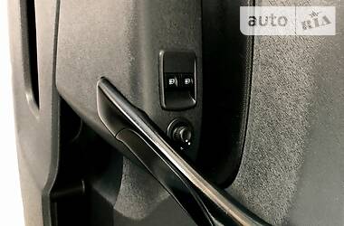 Вантажопасажирський фургон Renault Kangoo 2015 в 