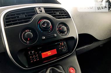 Вантажопасажирський фургон Renault Kangoo 2015 в 