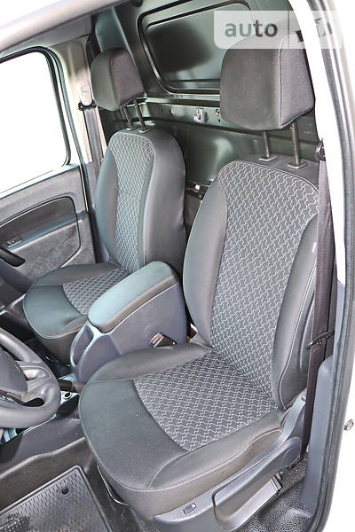 Грузопассажирский фургон Renault Kangoo 2016 в Кременчуге