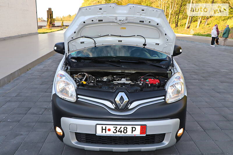 Грузопассажирский фургон Renault Kangoo 2016 в Кременчуге