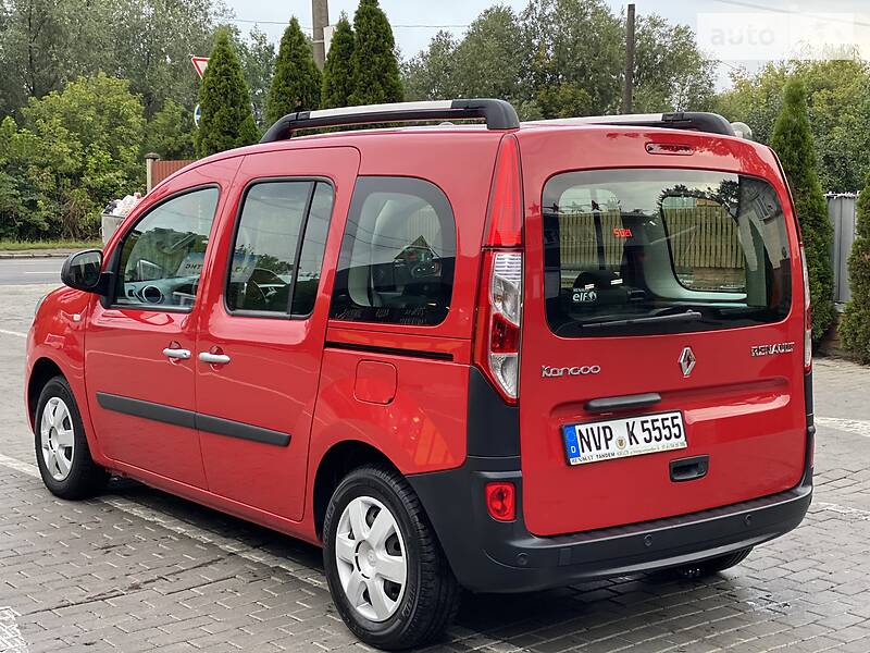 Вантажопасажирський фургон Renault Kangoo 2015 в Луцьку