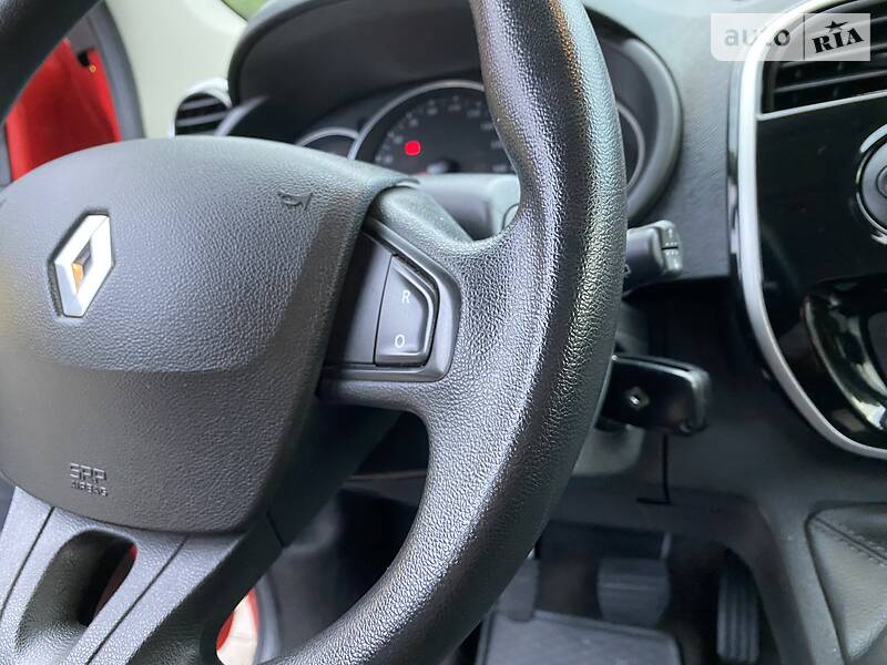 Вантажопасажирський фургон Renault Kangoo 2015 в Луцьку