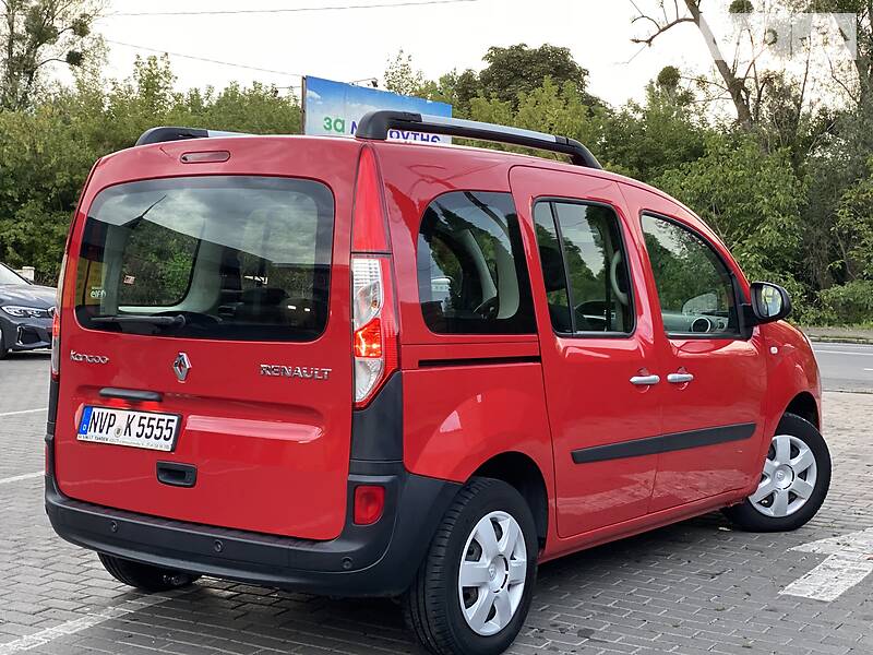 Вантажопасажирський фургон Renault Kangoo 2015 в Луцьку