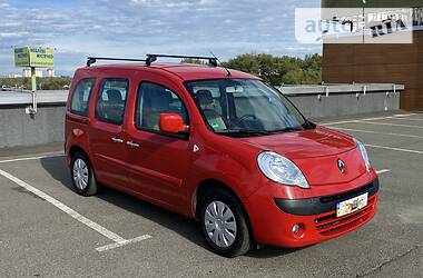 Вантажопасажирський фургон Renault Kangoo 2011 в Києві