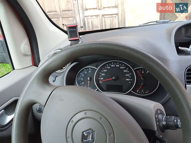 Минивэн Renault Kangoo 2008 в Косове