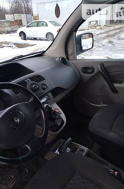 Минивэн Renault Kangoo 2010 в Покровске