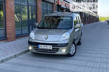 Мінівен Renault Kangoo 2009 в Дніпрі