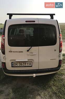 Минивэн Renault Kangoo 2012 в Березному