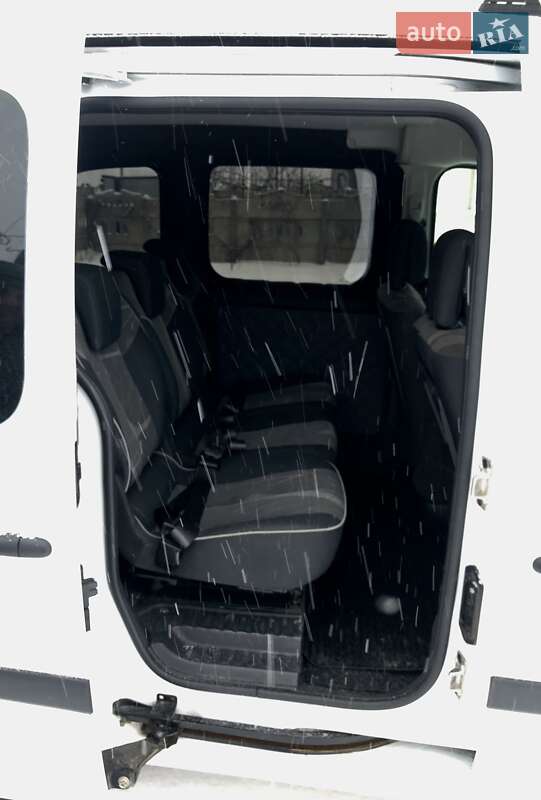 Мінівен Renault Kangoo 2014 в Володимирці фото 20 Мінівен Renault Kangoo 2014 в Володимирці