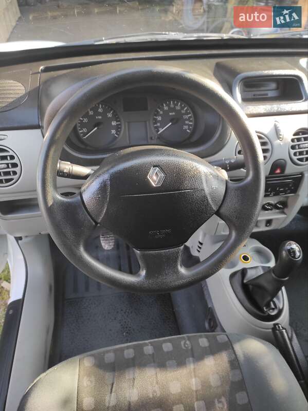 Минивэн Renault Kangoo 2006 в Вижнице