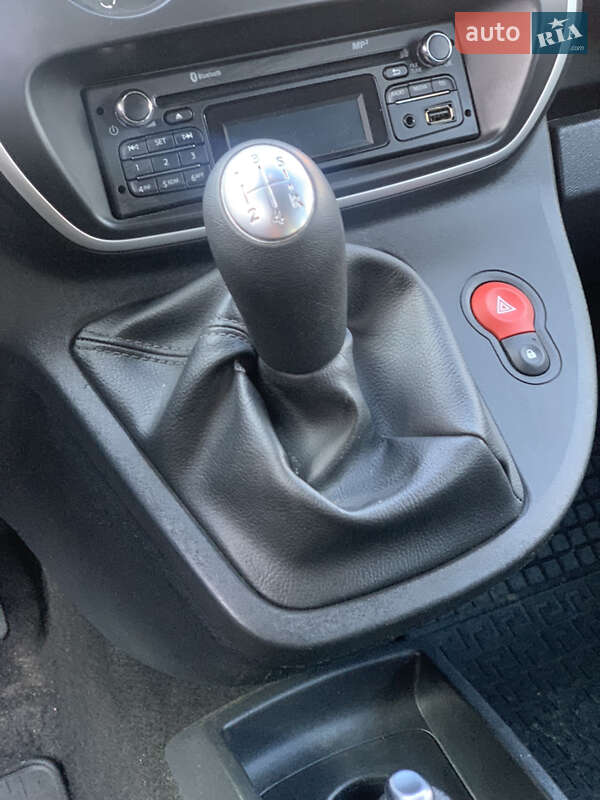 Минивэн Renault Kangoo 2017 в Днепре фото 5 Минивэн Renault Kangoo 2017 в Днепре
