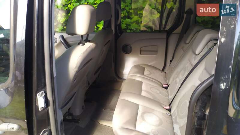 Минивэн Renault Kangoo 2009 в Дубно