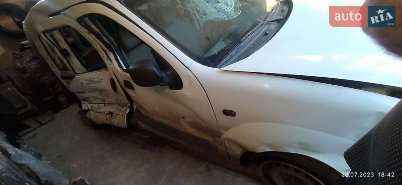 Мінівен Renault Kangoo 2001 в Кривому Розі фото 4 Мінівен Renault Kangoo 2001 в Кривому Розі
