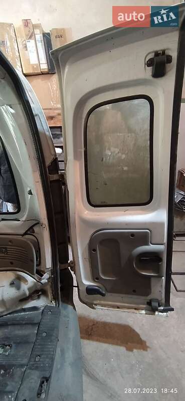 Мінівен Renault Kangoo 2001 в Кривому Розі фото 11 Мінівен Renault Kangoo 2001 в Кривому Розі
