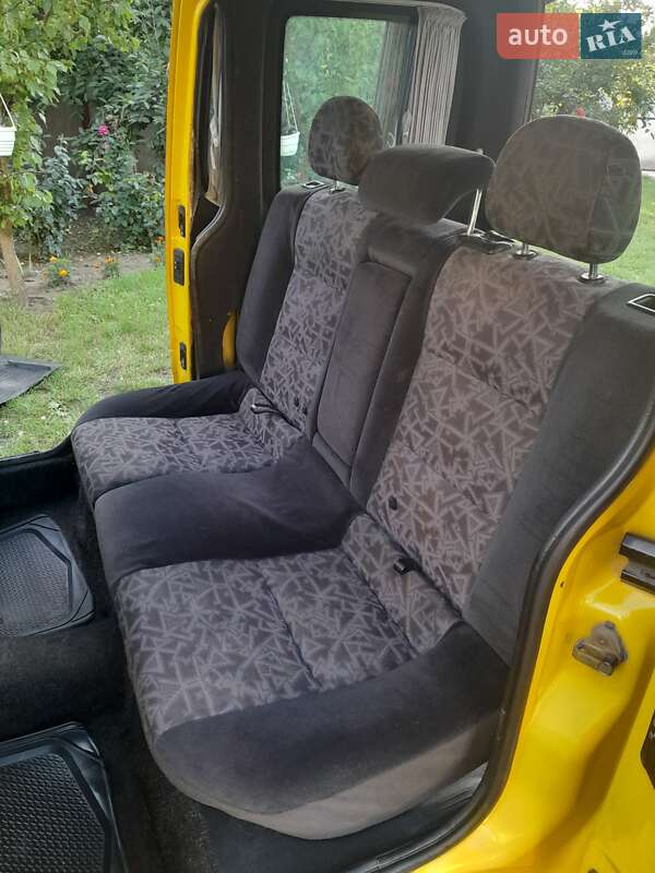 Мінівен Renault Kangoo 2003 в Хотині