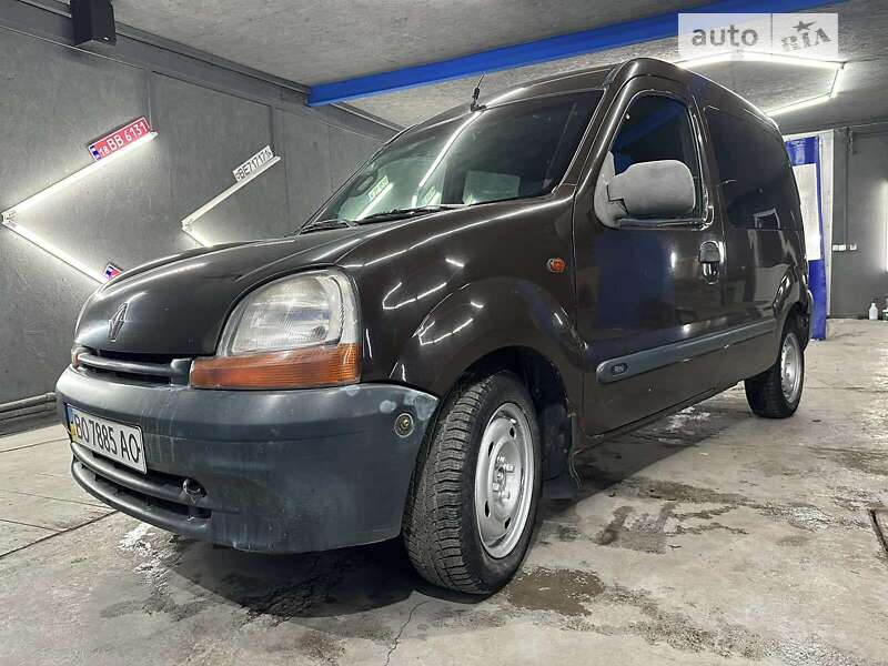 Минивэн Renault Kangoo 2000 в Шумске
