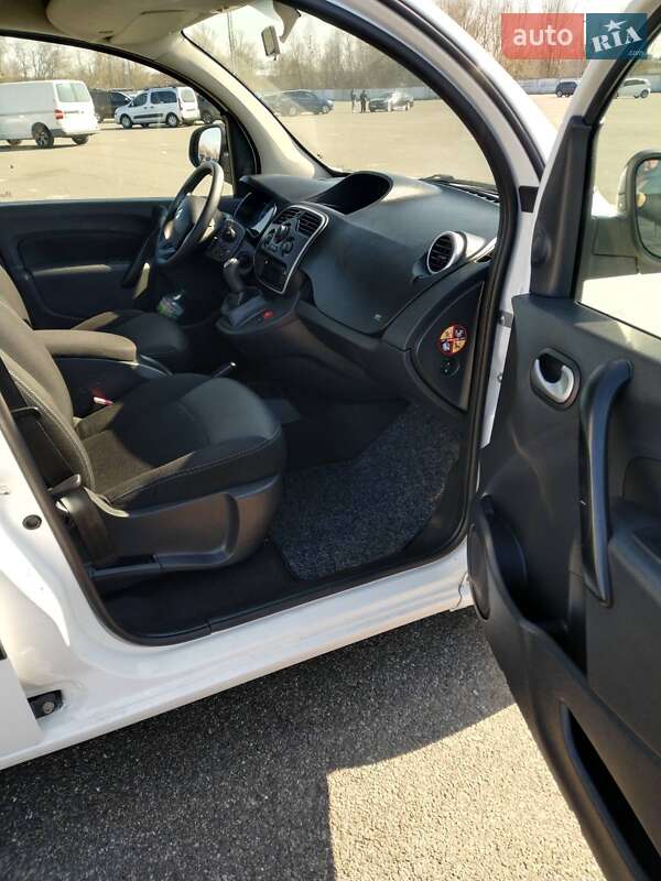 Минивэн Renault Kangoo 2017 в Киеве