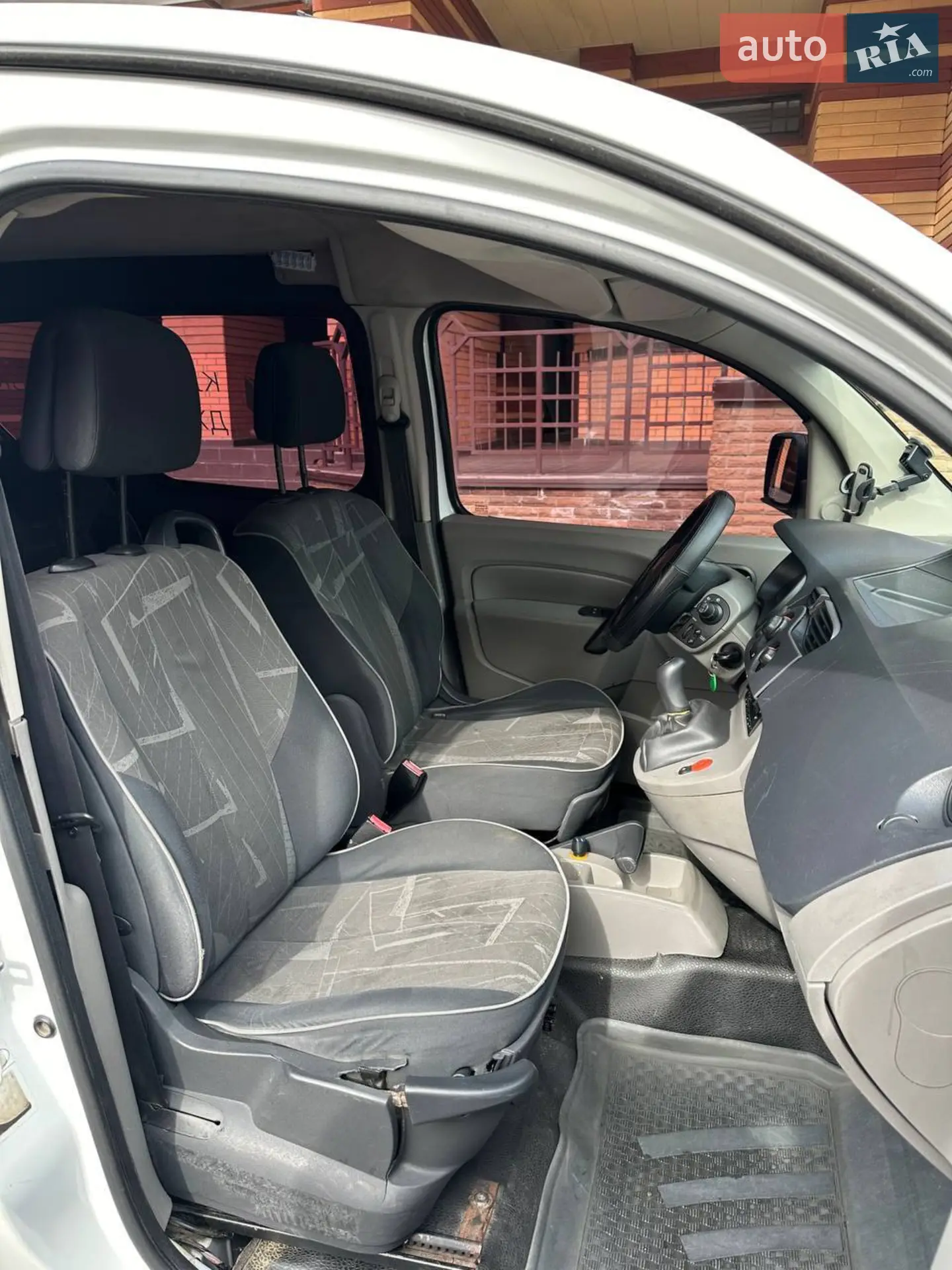 2010 Renault Kangoo - мініатюра 11