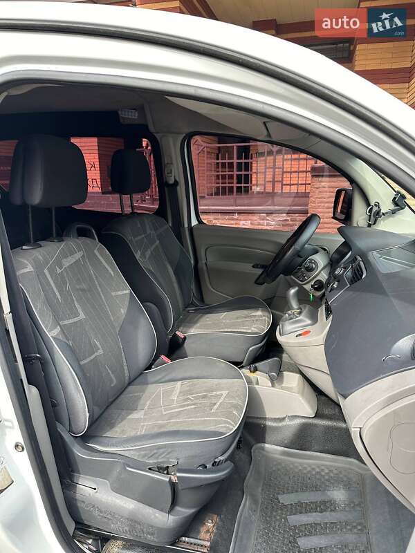 Минивэн Renault Kangoo 2010 в Киеве