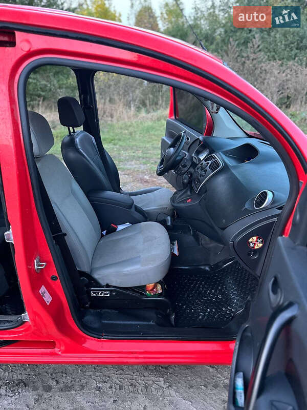 Минивэн Renault Kangoo 2015 в Львове