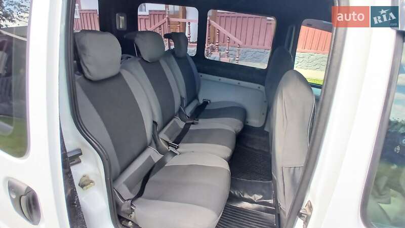Минивэн Renault Kangoo 2006 в Глыбокой