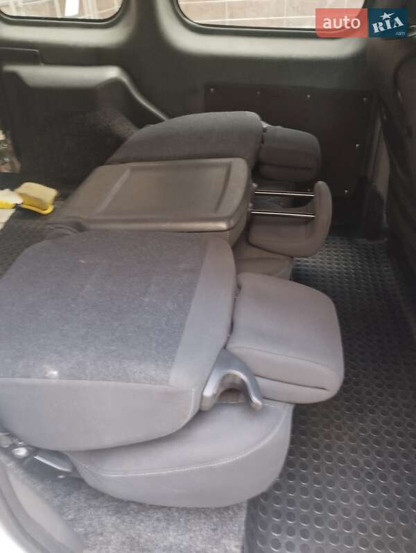 Минивэн Renault Kangoo 2009 в Киеве