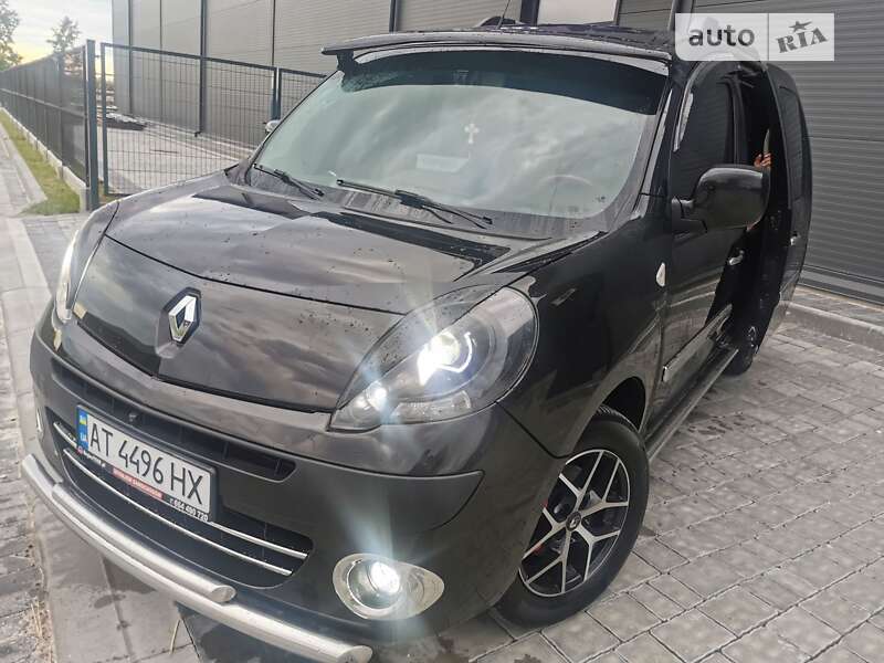 Минивэн Renault Kangoo 2011 в 