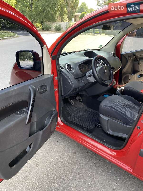 Минивэн Renault Kangoo 2011 в Запорожье