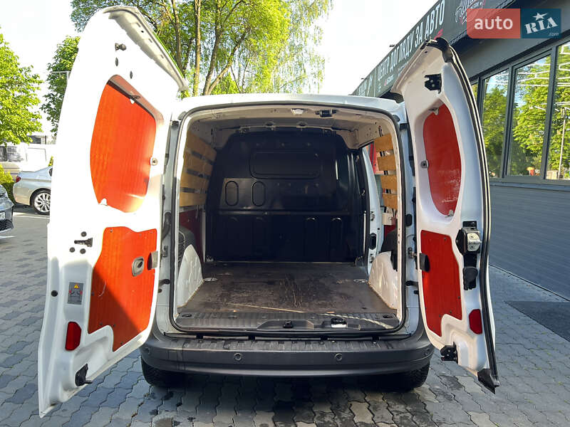 Вантажний фургон Renault Kangoo 2019 в Чернівцях