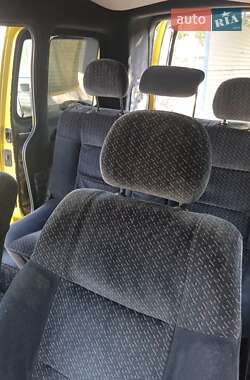 Минивэн Renault Kangoo 2004 в 