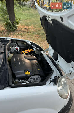 Минивэн Renault Kangoo 2006 в 