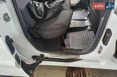 Минивэн Renault Kangoo 2011 в 