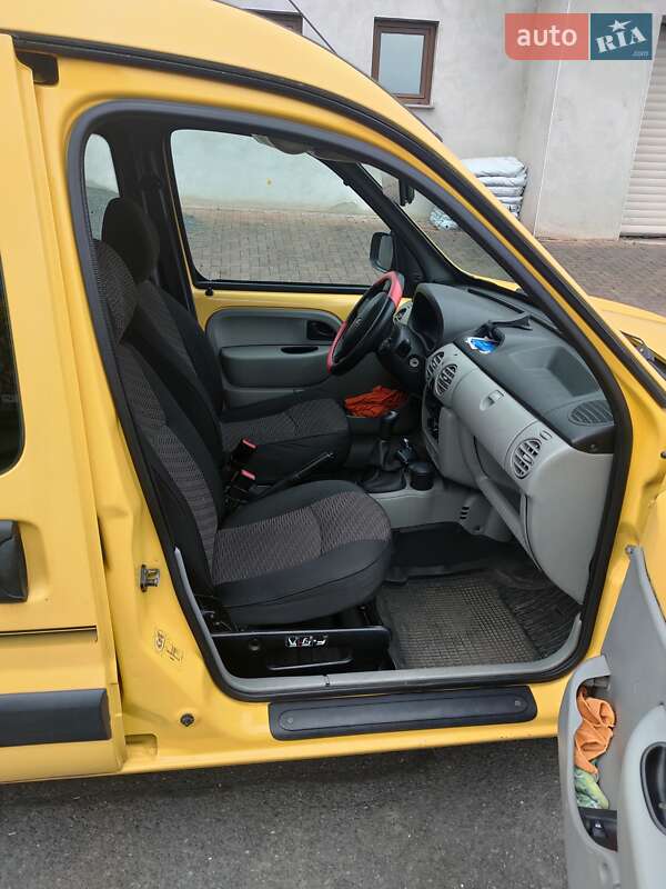 Минивэн Renault Kangoo 2006 в Запорожье