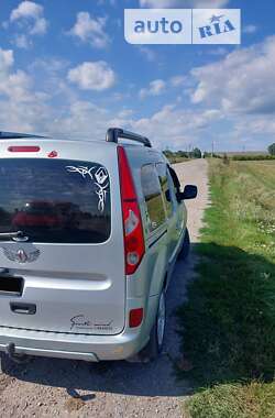 Минивэн Renault Kangoo 2011 в 