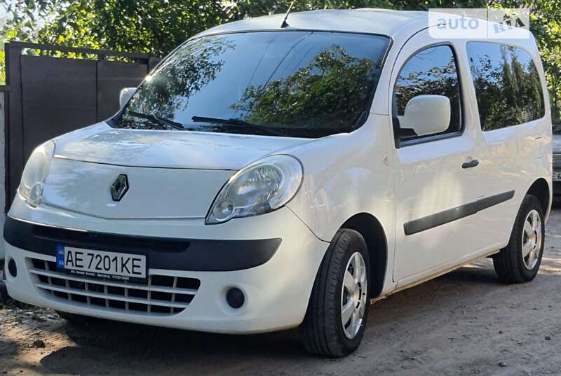 Мінівен Renault Kangoo 2011 в Дніпрі