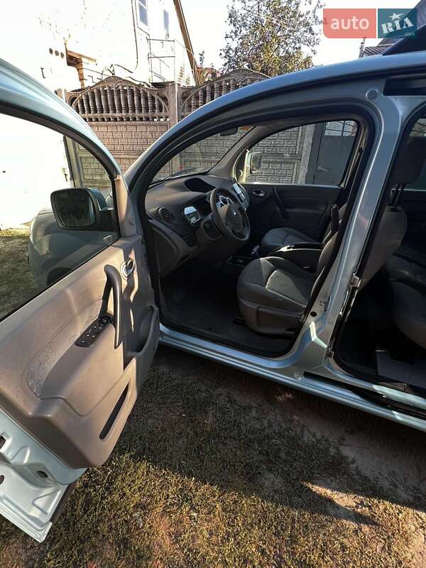 Минивэн Renault Kangoo 2009 в Ирпене
