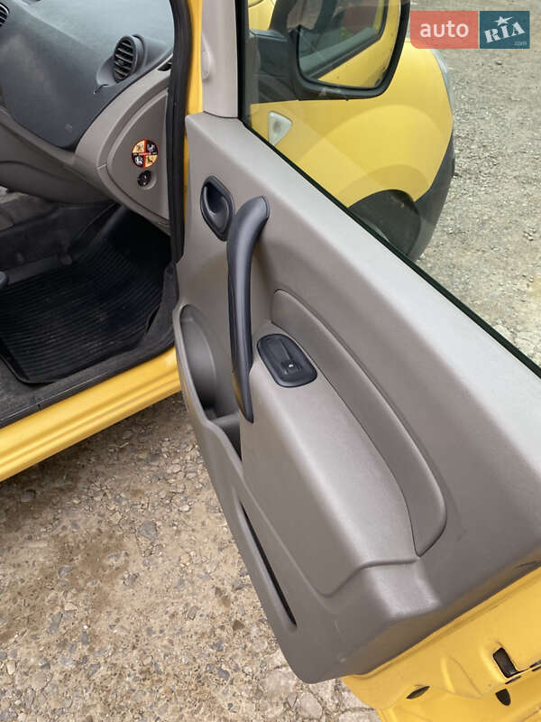 Мінівен Renault Kangoo 2009 в Чернівцях фото 3 Мінівен Renault Kangoo 2009 в Чернівцях
