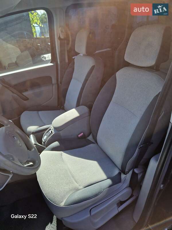 Минивэн Renault Kangoo 2010 в Черновцах