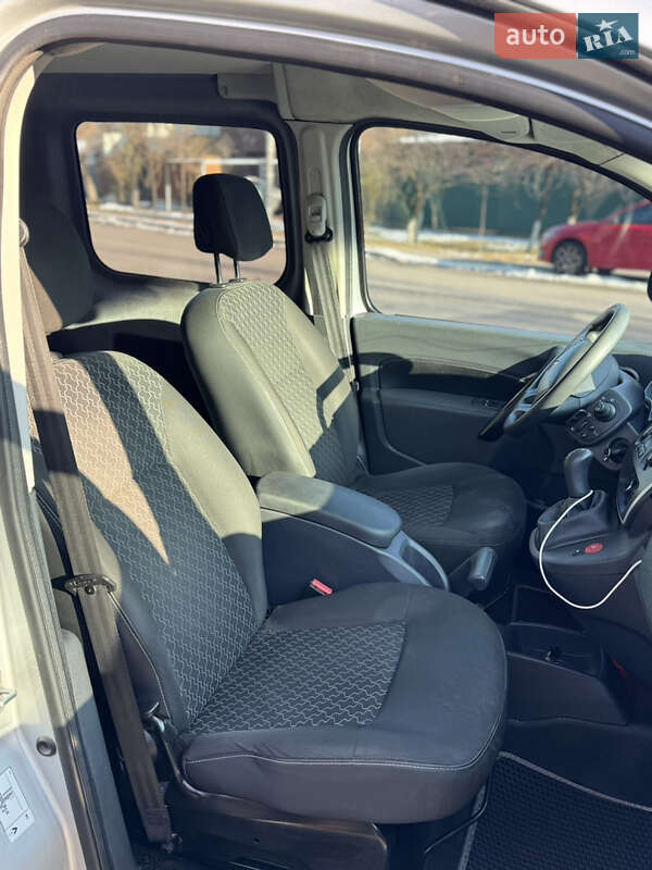 Минивэн Renault Kangoo 2016 в Киеве фото 6 Минивэн Renault Kangoo 2016 в Киеве