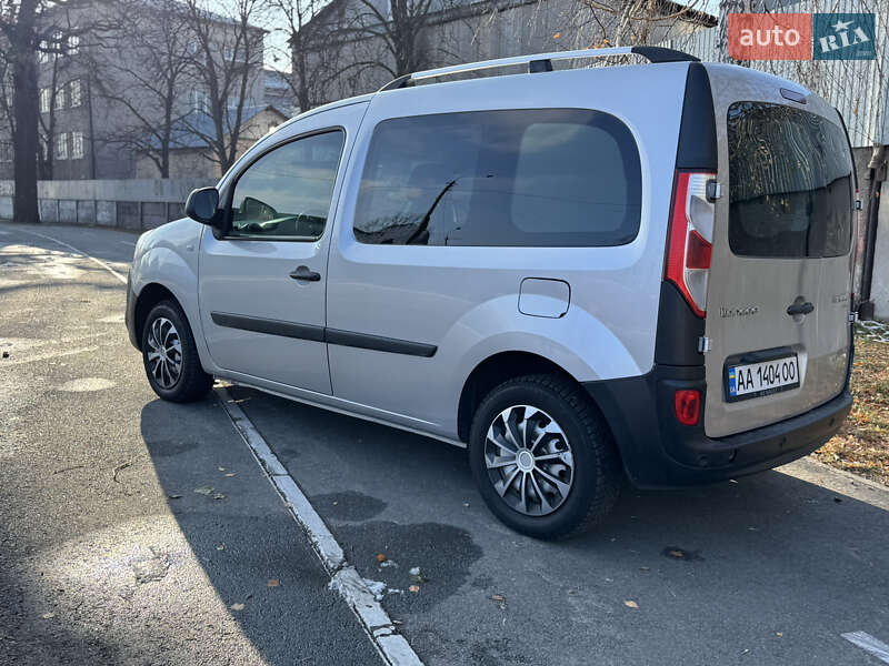 Минивэн Renault Kangoo 2016 в Киеве фото 4 Минивэн Renault Kangoo 2016 в Киеве