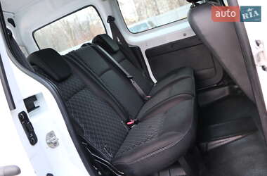 Минивэн Renault Kangoo 2015 в 