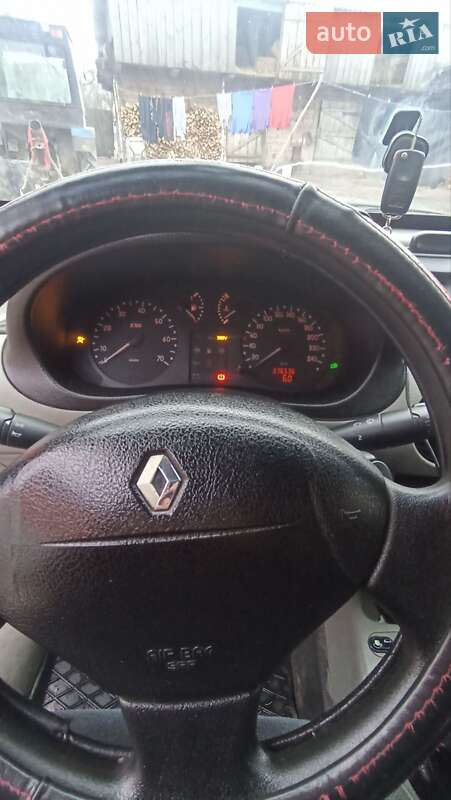 Минивэн Renault Kangoo 2002 в Березному
